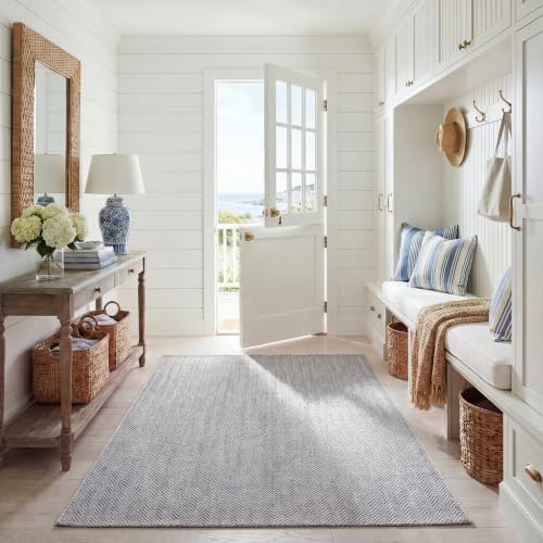 SAFAVIEH Outdoor Accent Rug 4'x5'7" by Unknown