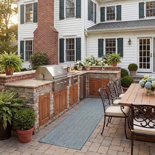 SAFAVIEH Courtyard Outdoor Runner Rug 2'3"x6'7" by Unknown