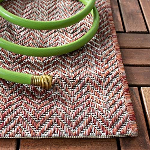 SAFAVIEH Outdoor Runner Rug 2'3"x6'7" - Image 3