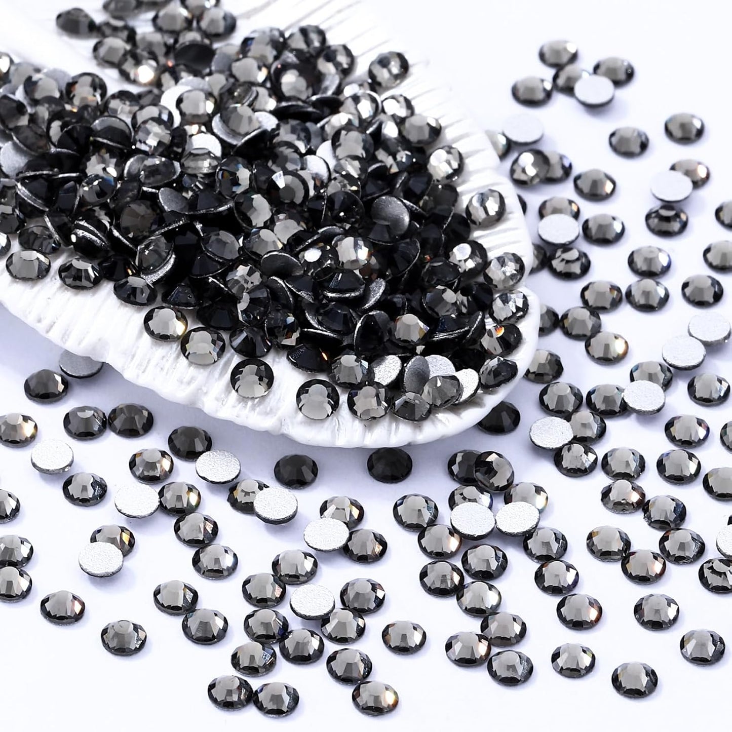 Gray Flatback Rhinestones, Glass Rhinestones for Nail Art and Craft, Glue Fix, Loose Crystal Gemstones(Gray, SS4, 1440pcs, 1.5-1.7mm)