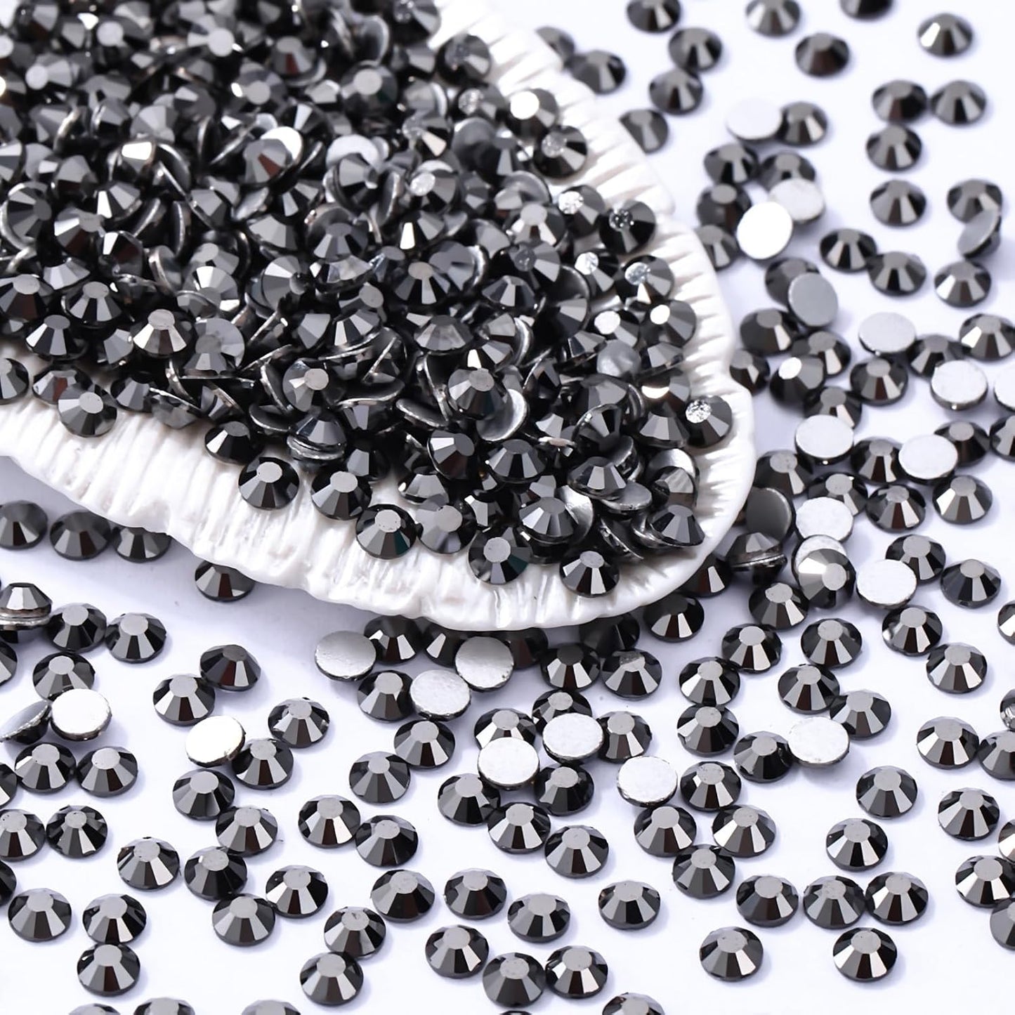 Black Hematite Flatback Rhinestones, Glass Rhinestones for Nail Art and Craft, Glue Fix, Loose Crystal Gemstones(Black Hematite, SS6, 1440pcs, 1.9-2.0mm)